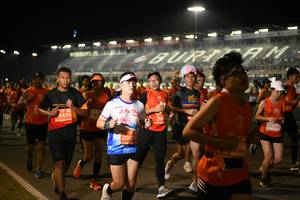 BIB: 289, 0430, 208, 78308, 2001, 350
                            <button type="button" onclick="openModal(10650998)" class="btn btn-primary btn-sm float-right btn-popup" data-toggle="modal" data-target=".modal-high-quality">
                        <i class="fas fa-shopping-cart"></i> Add to Cart
                    </button>
                                            <button type="button" onclick="isThisMe(10650998, true)" class="btn btn-success btn-sm float-right btn-popup btn-isme hidden" data-toggle="tooltip" data-placement="bottom" title="นี่คือรูปของคุณใช่ไหม คลิกที่นี่เพื่อเอาเข้าอัลบั้ม">
                        <i class="fas fa-plus"></i> Add to album
                    </button>
                    <button type="button" onclick="isThisMe(10650998, false)" class="btn btn-warning btn-sm float-right btn-popup btn-isnotme hidden">
                        <i class="fas fa-ban"></i> Remove from album
                    </button>